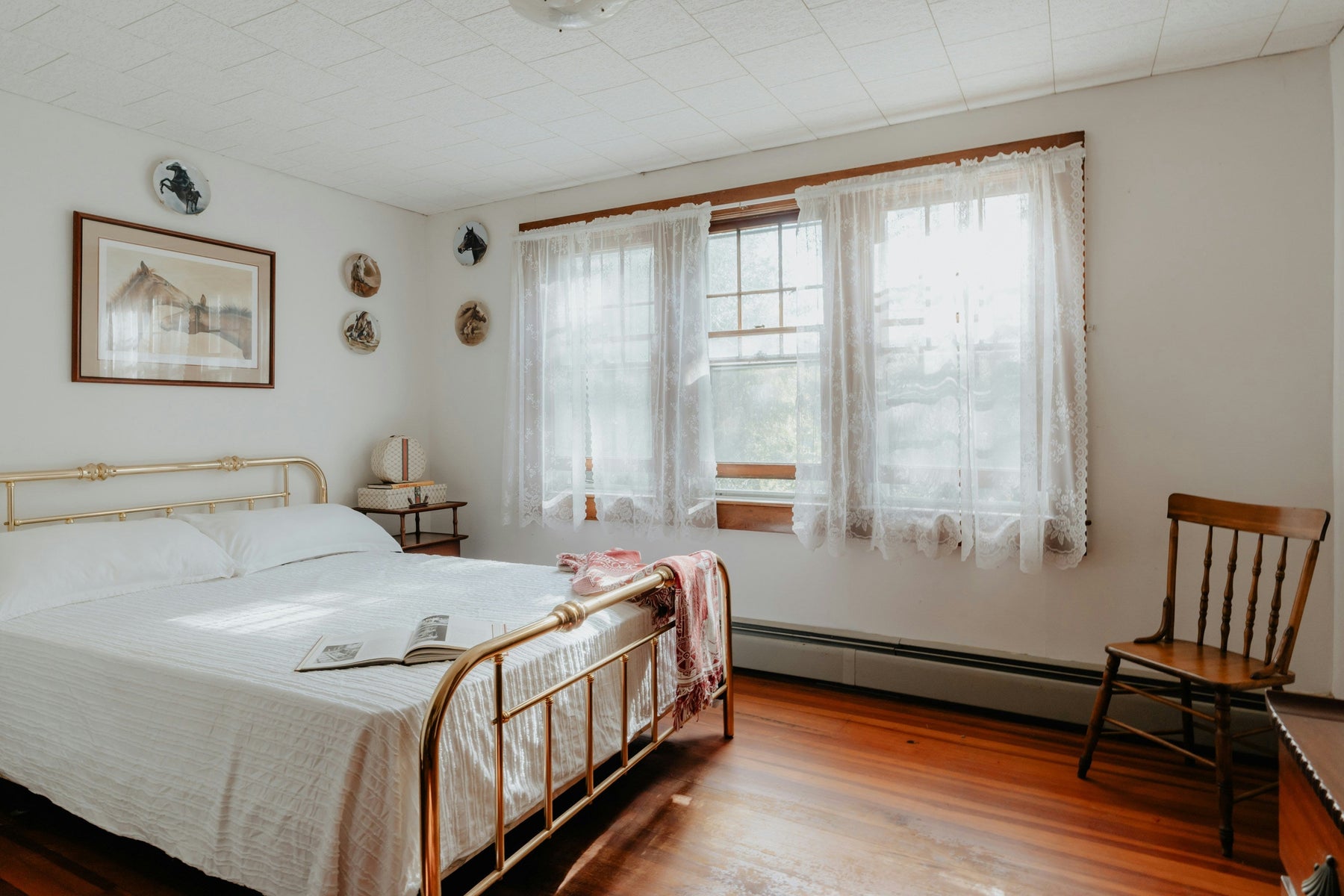 10 Common Bed Frame Problems and How to Fix Them