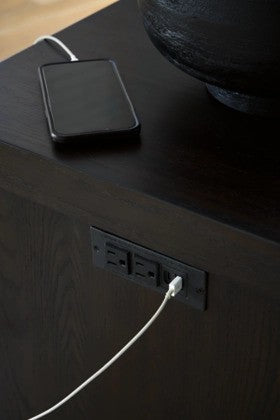 Komic Chairside End Table - Lifestyle Furniture