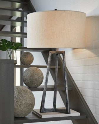Ryandaily Metal Table Lamp - Lifestyle Furniture