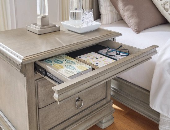 Lecox Nightstand - Lifestyle Furniture