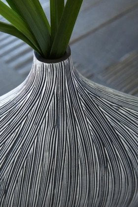 Dona #2 Vase - Lifestyle Furniture