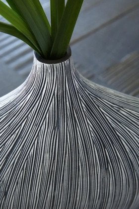 Dona #2 Vase - Lifestyle Furniture