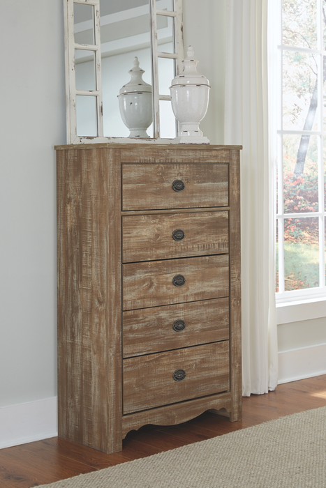 Divakar Antique Accent Mirror - Lifestyle Furniture