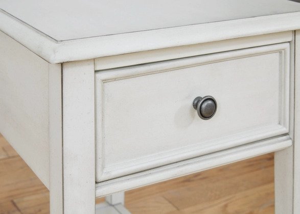 Kanwyn End Table - Lifestyle Furniture