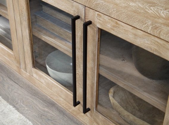 The natural finish keeps the look simple and clean, letting the beauty of the wood show through.