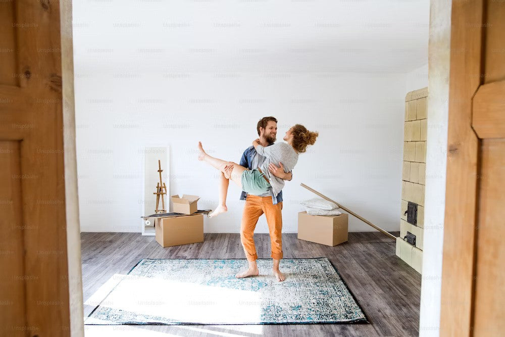 Congratulations Newlyweds! Tips for Decorating Your Very First Home Together