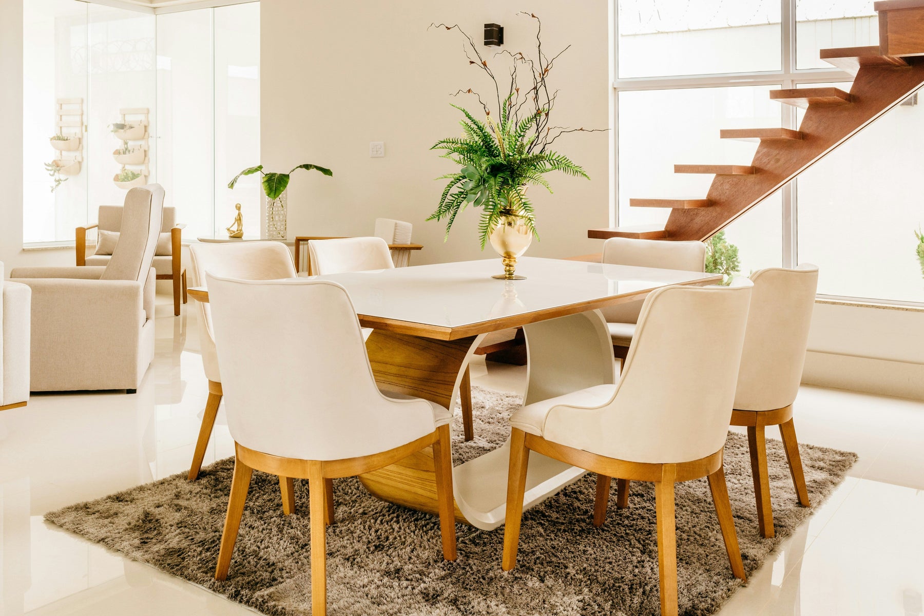 Ways to Make Your Dining Room Appear Bigger