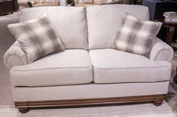Clearby Loveseat - Lifestyle Furniture