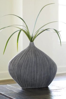 Dona #2 Vase - Lifestyle Furniture