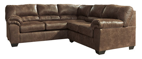 The Bear Mountain collection of sofas gives you the perfect mix of style and comfort, with beautiful deep brown finish to match your other home furniture.